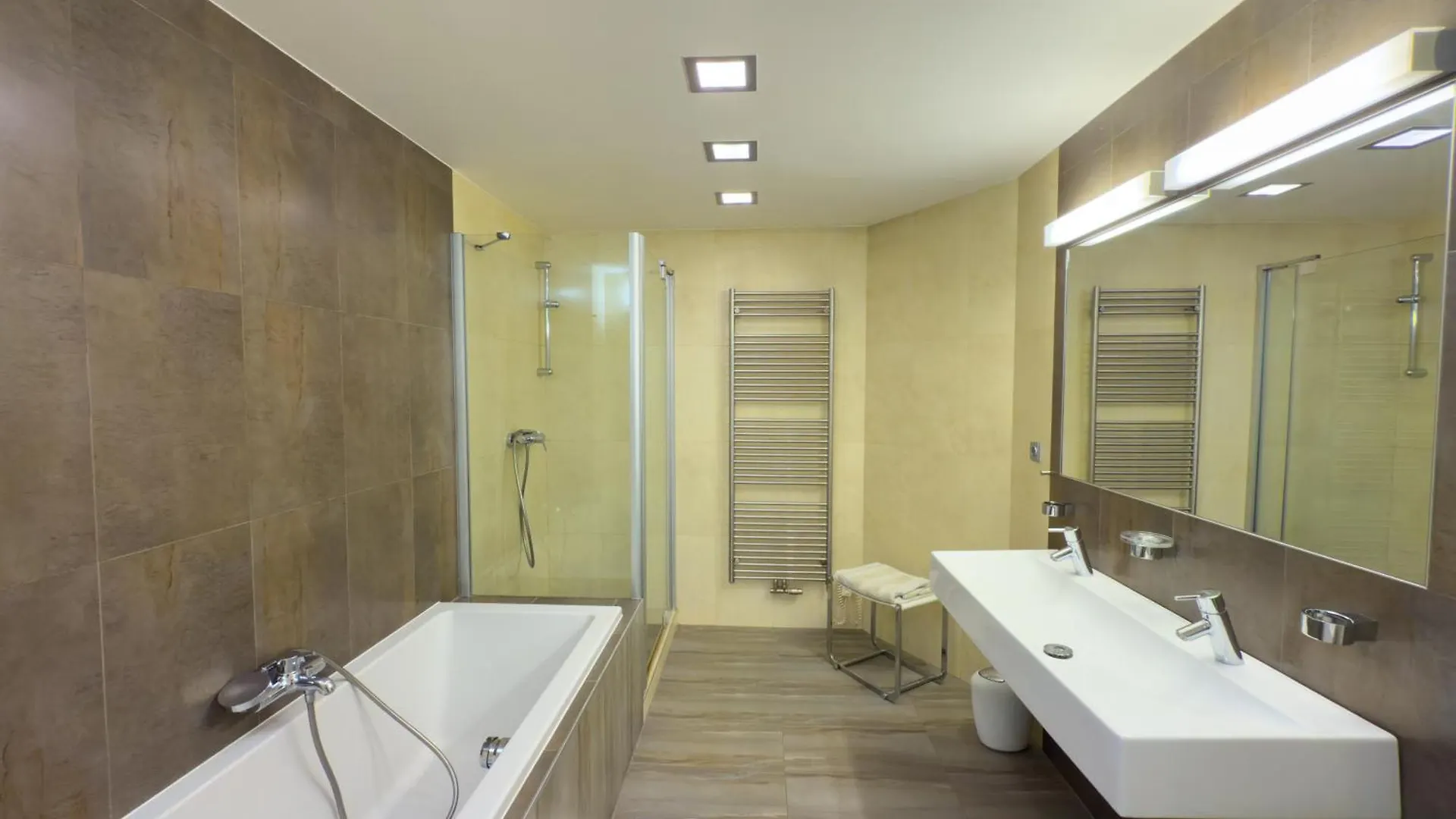 Loft-Style& Modern Apartment In The Center Of Πράγα